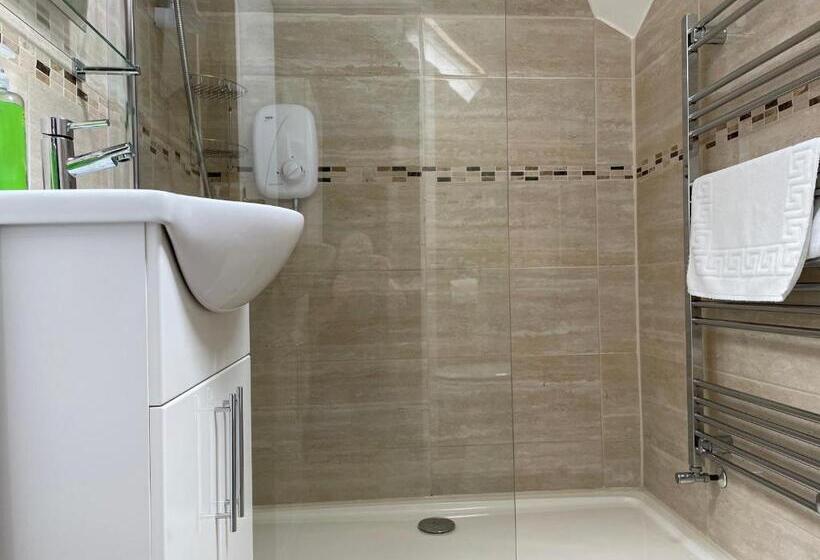 اتاق استاندارد, The Sandrock