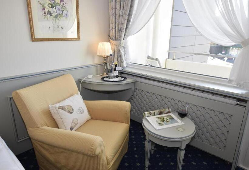 バルコニー付きシングルスタンダードルーム, Wiking Sylt