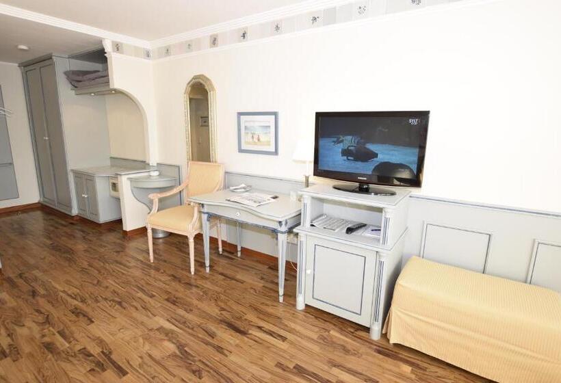 اتاق سوپریور با بالکن, Wiking Sylt