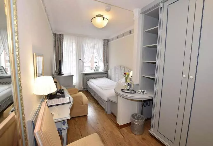 Standard Yhden Hengen Huone Parveke, Wiking Sylt
