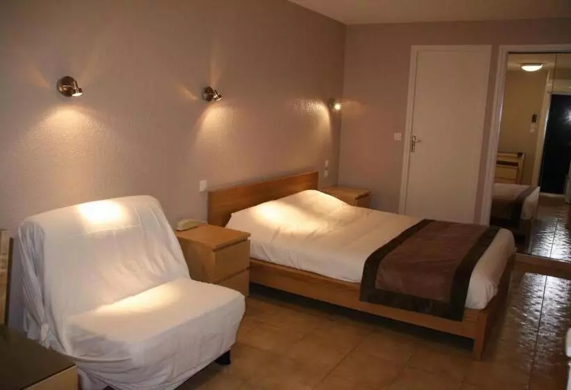ルームシェアのワンベッド, Logis Hotel Restaurant Le Mirador