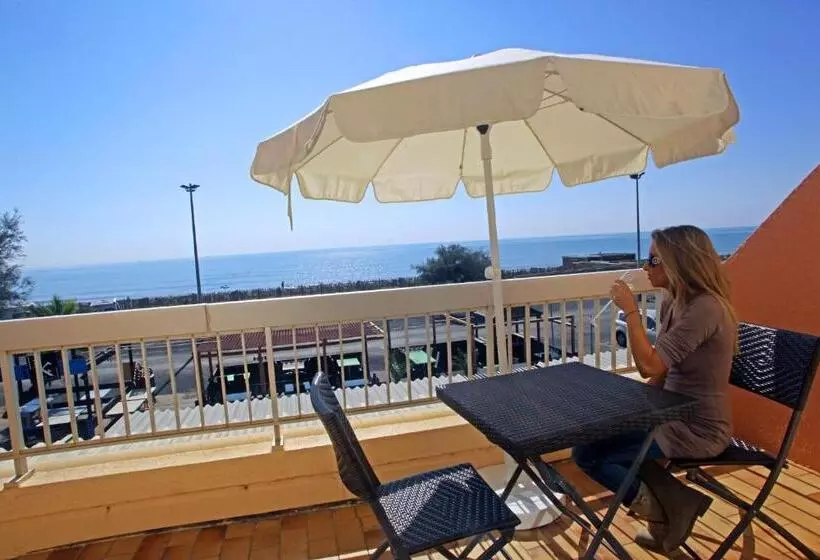 オーシャンビュースーペリアールーム, Logis Hotel Restaurant Le Mirador