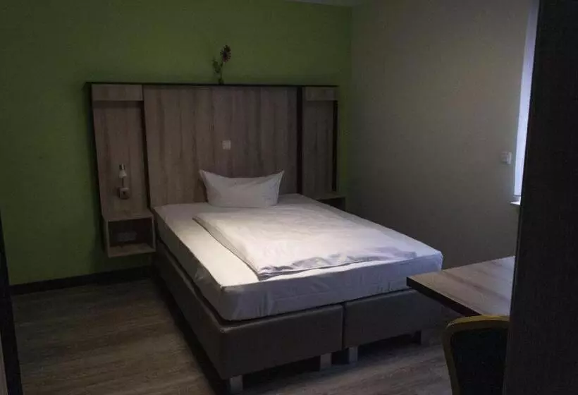 スタンダードシングルルーム, Schlüter Hotel & Restaurant