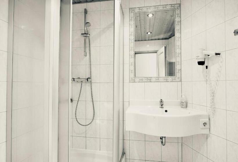 标准平房, Residenz Waldoase