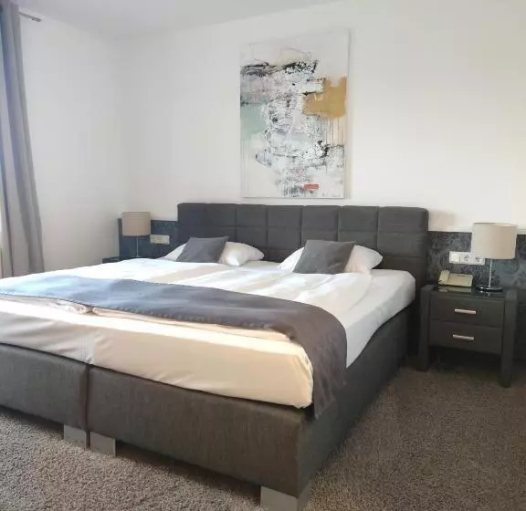 レイクビュースタンダードルーム, Seehotel Losheim