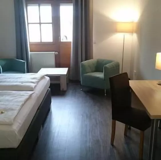 レイクビュースタンダードルーム, Seehotel Losheim