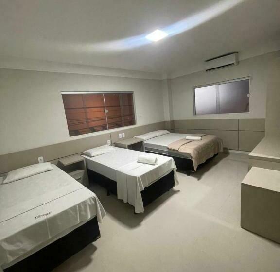 四人豪华间, Mustang