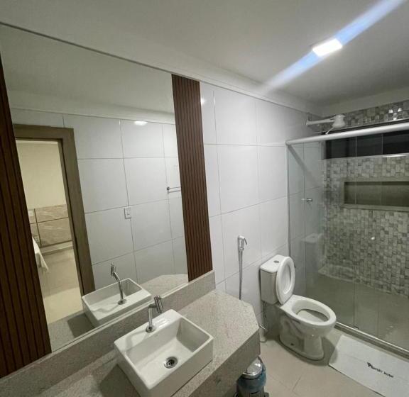 四人豪华间, Mustang