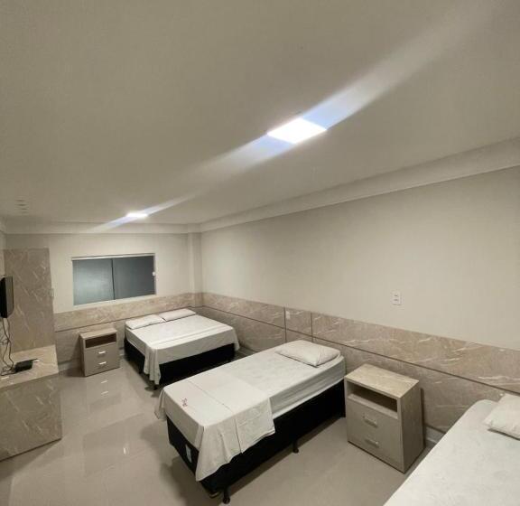 四人豪华间, Mustang