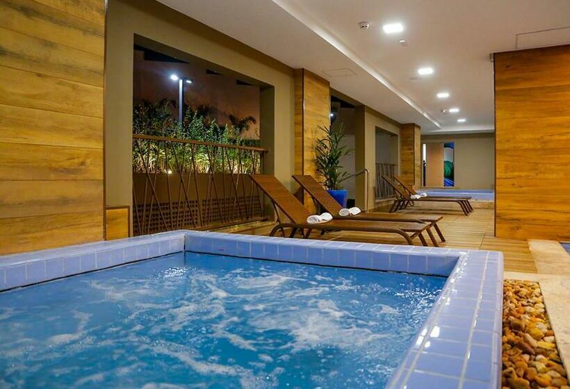 プールの見える1ベッドルームアパートメント, Olimpia Park Resort