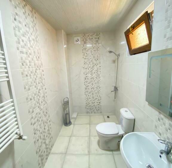 اتاق استاندارد, Andro S Guesthouse