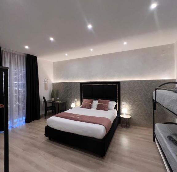 Cameră Cvadruplă Deluxe, Easy Boarding