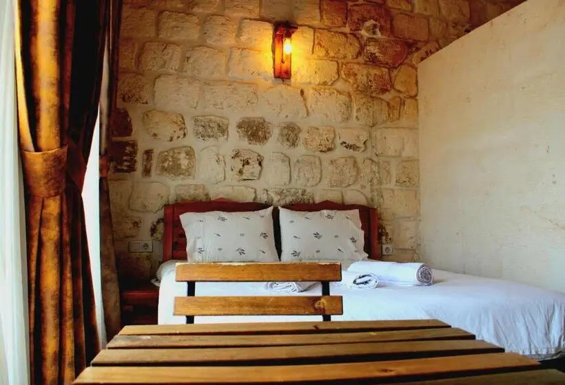 キングサイズベッドのスイートルーム, Mons Masius Boutique Hotel Teras