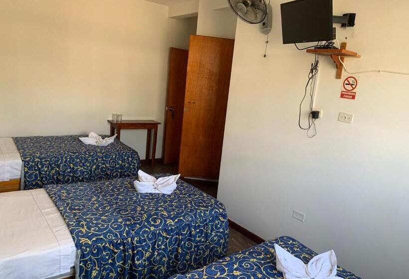 חדר סטנדרט לשלושה, Hostal El Amigo