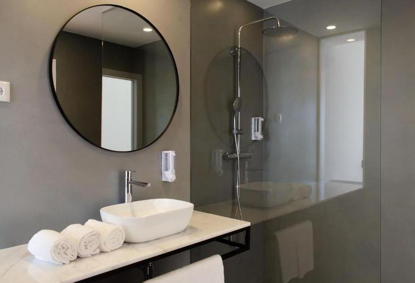 חדר דלוקס עם מרפסת נוף לים, Marinhas Bed & Breakfast