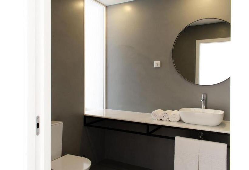 חדר דלוקס עם מרפסת נוף לים, Marinhas Bed & Breakfast