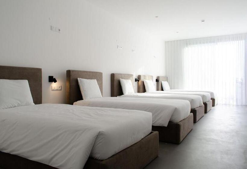 מיטה בחדר משותף, Marinhas Bed & Breakfast