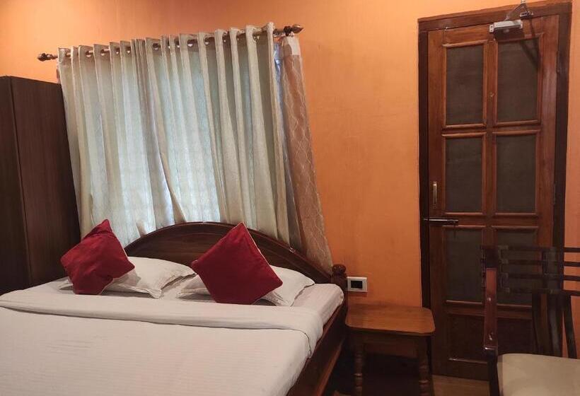 استودیوی لوکس, Changs Resort