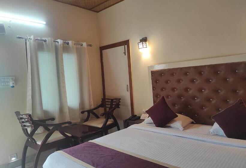 استودیوی لوکس, Changs Resort