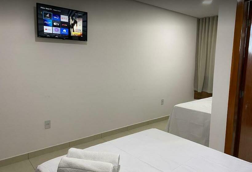 חדר סטנדרט לשלושה, Vitória