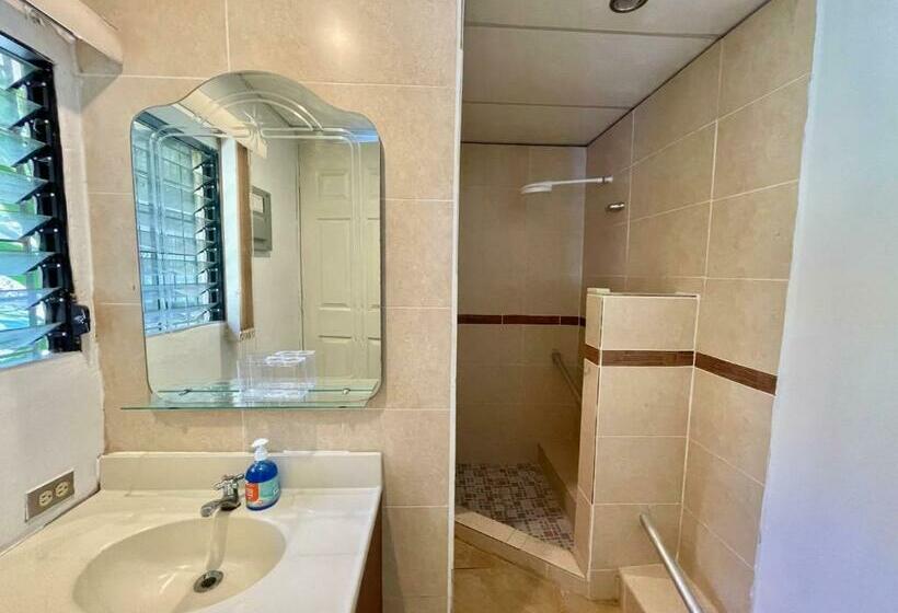 Suite with lake view, Casa Prana, Coatepeque