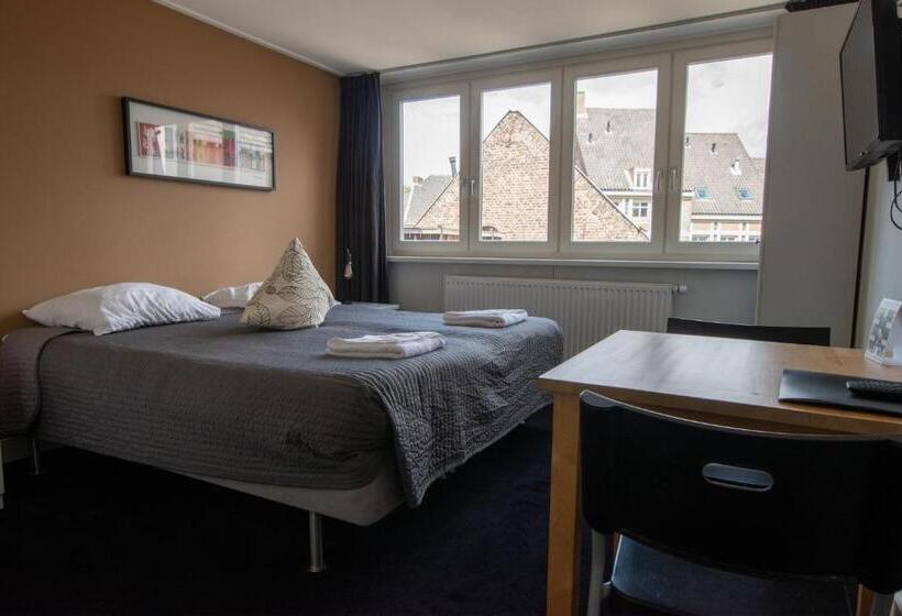 Номер Стандарт, B&b De Hofnar Maastricht