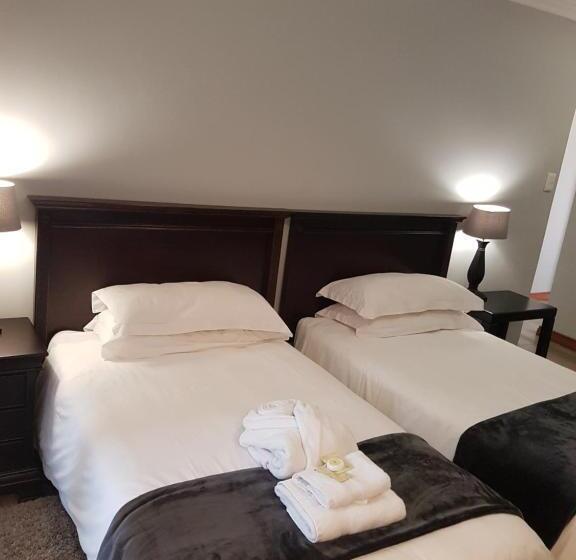 デラックスルーム, Cornerstone Guest Lodge