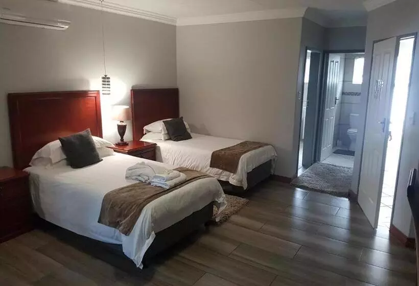 اتاق لوکس, Cornerstone Guest Lodge