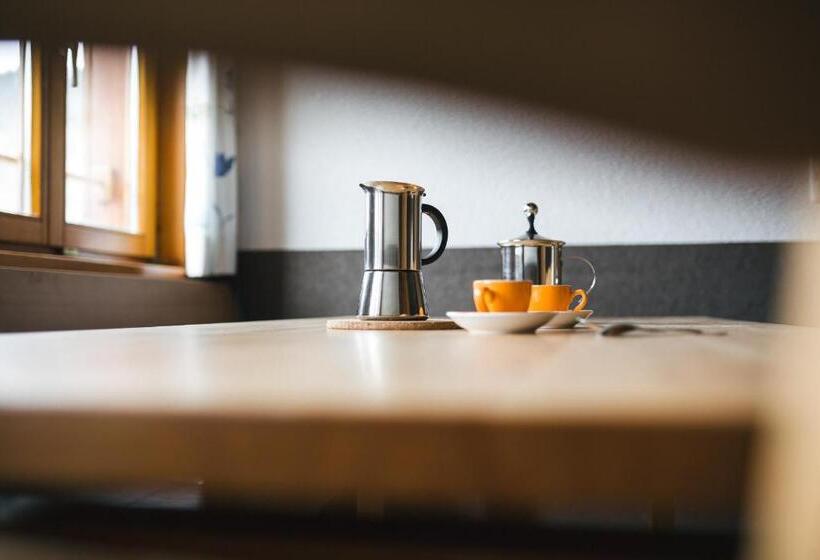 آپارتمان 3 خوابه, Nigschhof