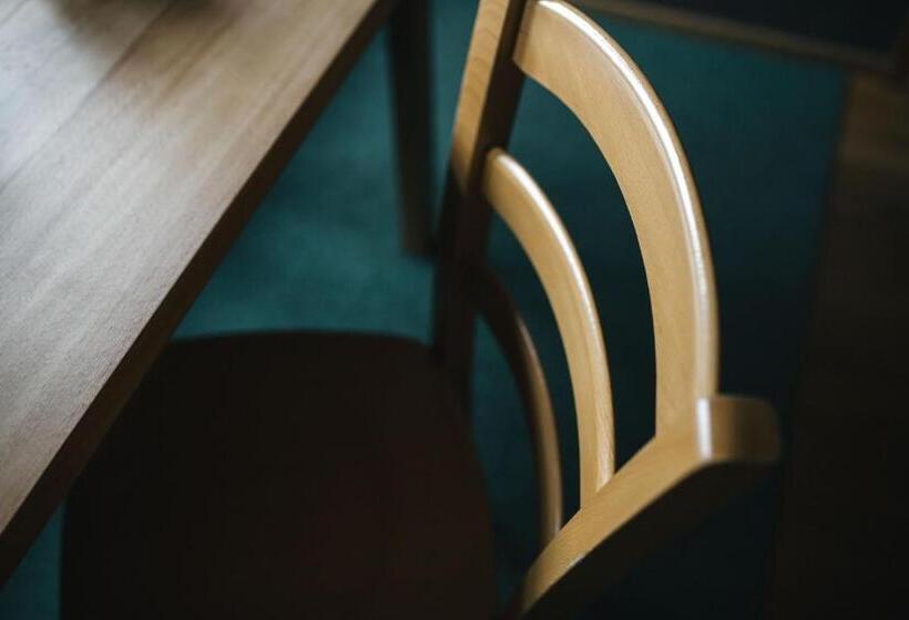 آپارتمان 3 خوابه, Nigschhof