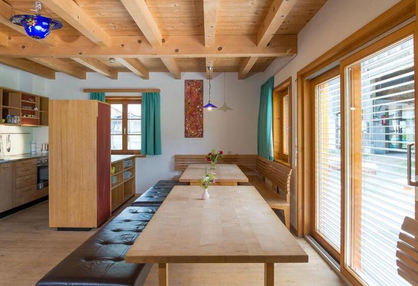 خانه 4 خوابه, Nigschhof