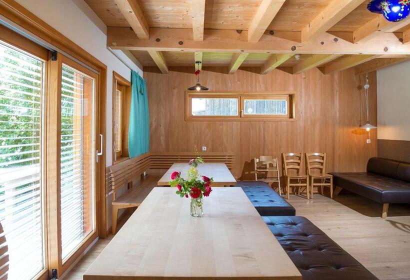 خانه 4 خوابه, Nigschhof