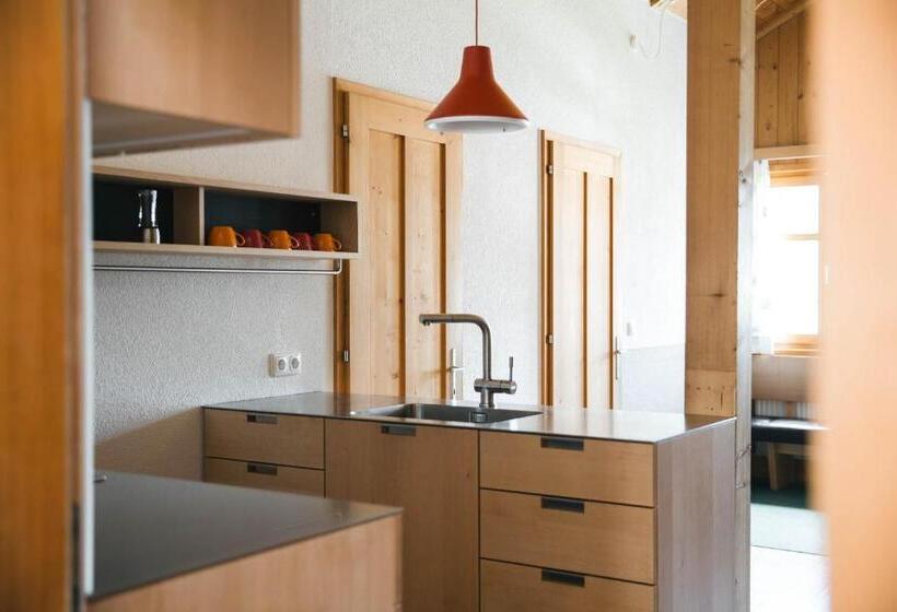 آپارتمان 3 خوابه, Nigschhof