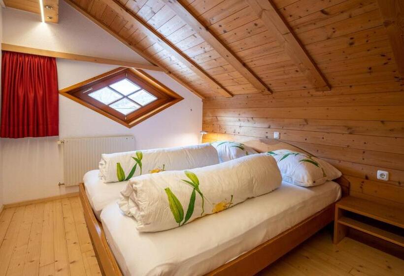 آپارتمان 3 خوابه, Nigschhof