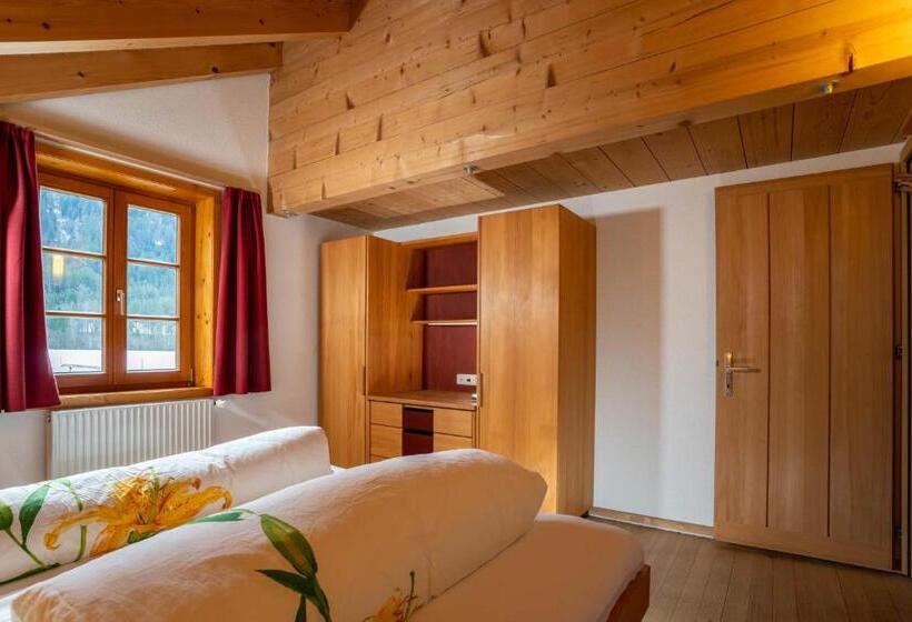 خانه 4 خوابه, Nigschhof