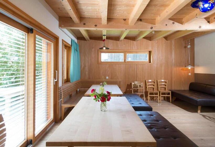 خانه 4 خوابه, Nigschhof