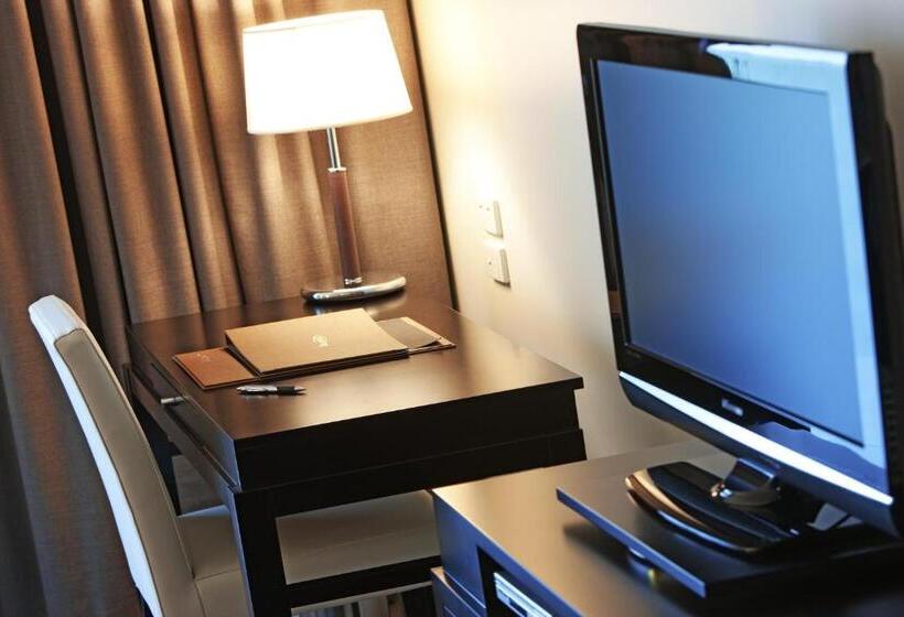 חדר סטנדרט, Century Inn