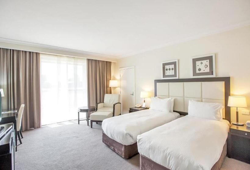 חדר סטנדרט, Century Inn