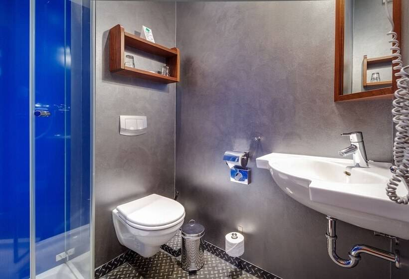 غرفة قياسية مزوَّدة بشُرفة, Dömitzer Hafen