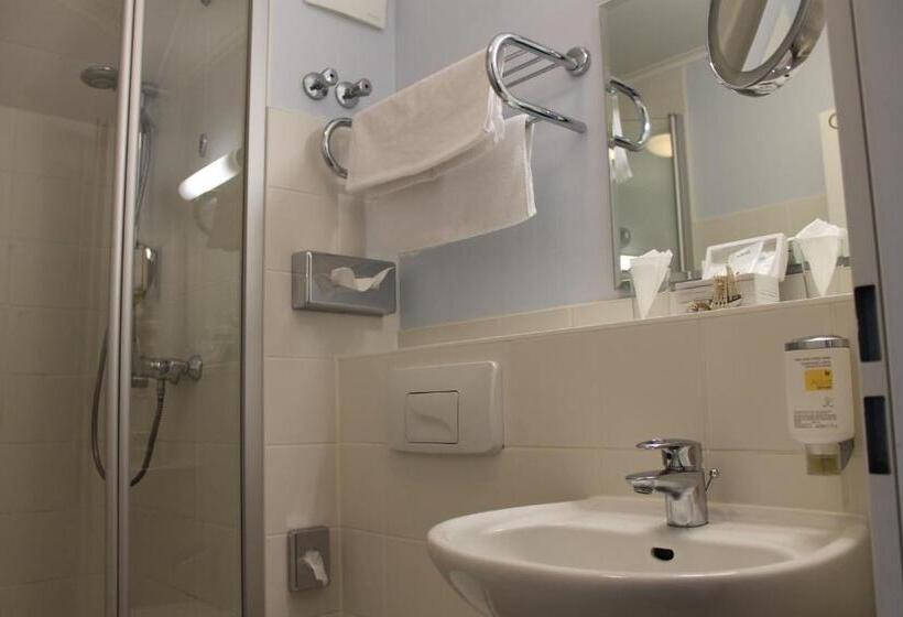 标准单人间, Haus Antje