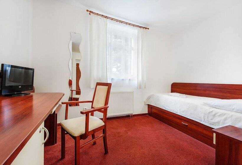 اتاق استاندارد یک نفره, Marieluisa