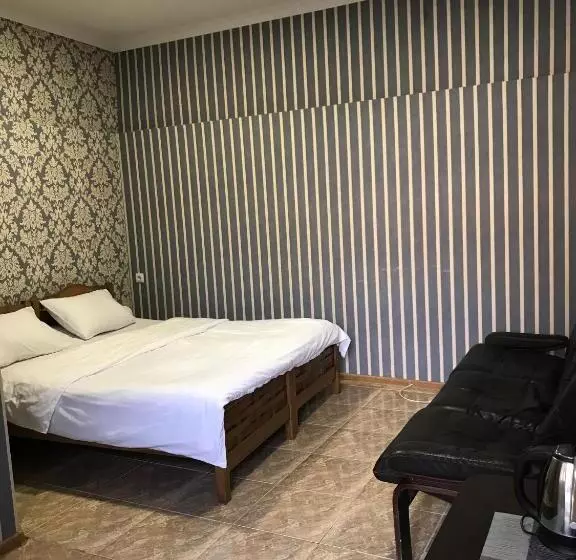 اتاق استاندارد, Meidani Guest House