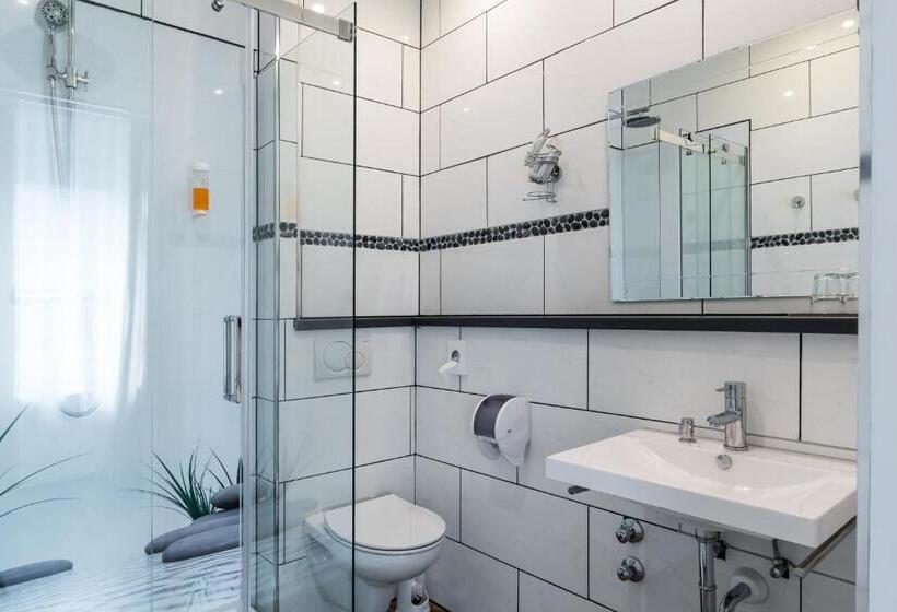 غرفة قياسية, Mettlacher Hof