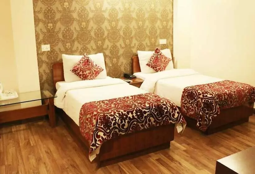 اتاق استاندارد, Pals Inn