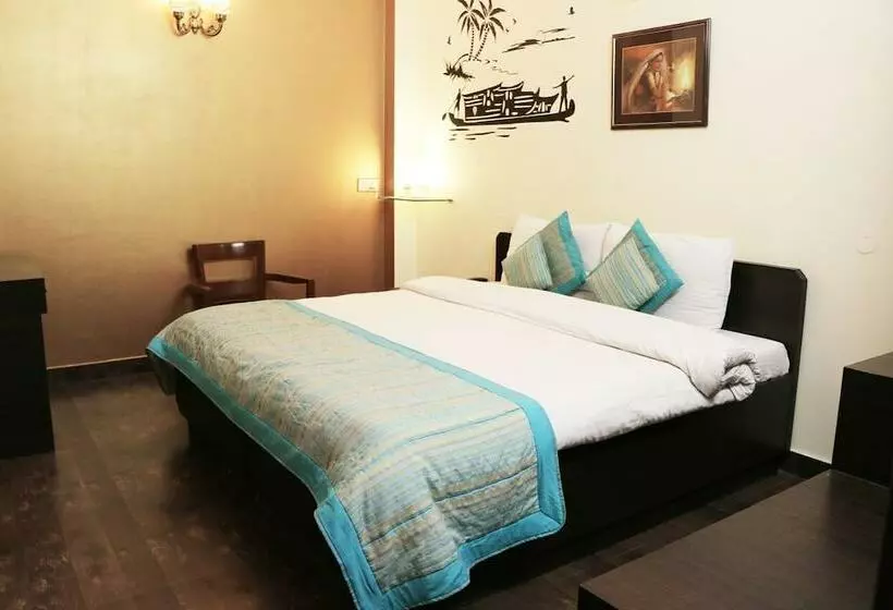 اتاق استاندارد, Pals Inn