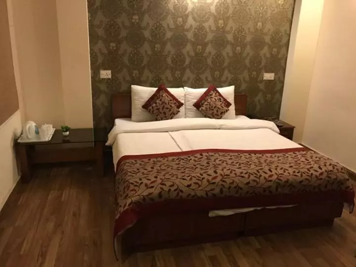 اتاق استاندارد, Pals Inn