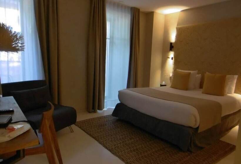 חדר פרמיום, Pont Levis  Franck Putelat