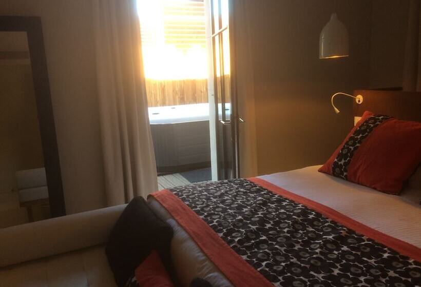 סוויטת ג'וניור עם מסג'ר מים, Pont Levis  Franck Putelat