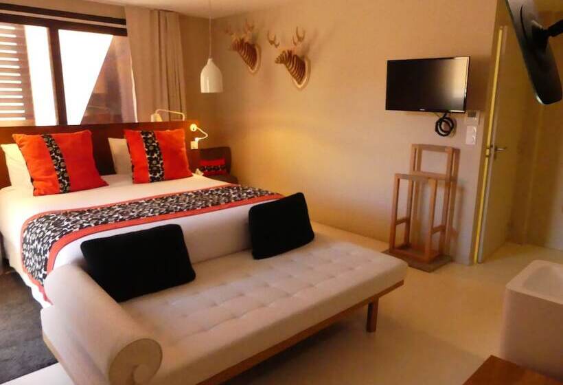 סוויטת ג'וניור עם מסג'ר מים, Pont Levis  Franck Putelat