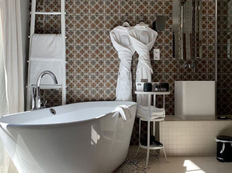 חדר סופריור עם ג'קוזי, Pont Levis  Franck Putelat